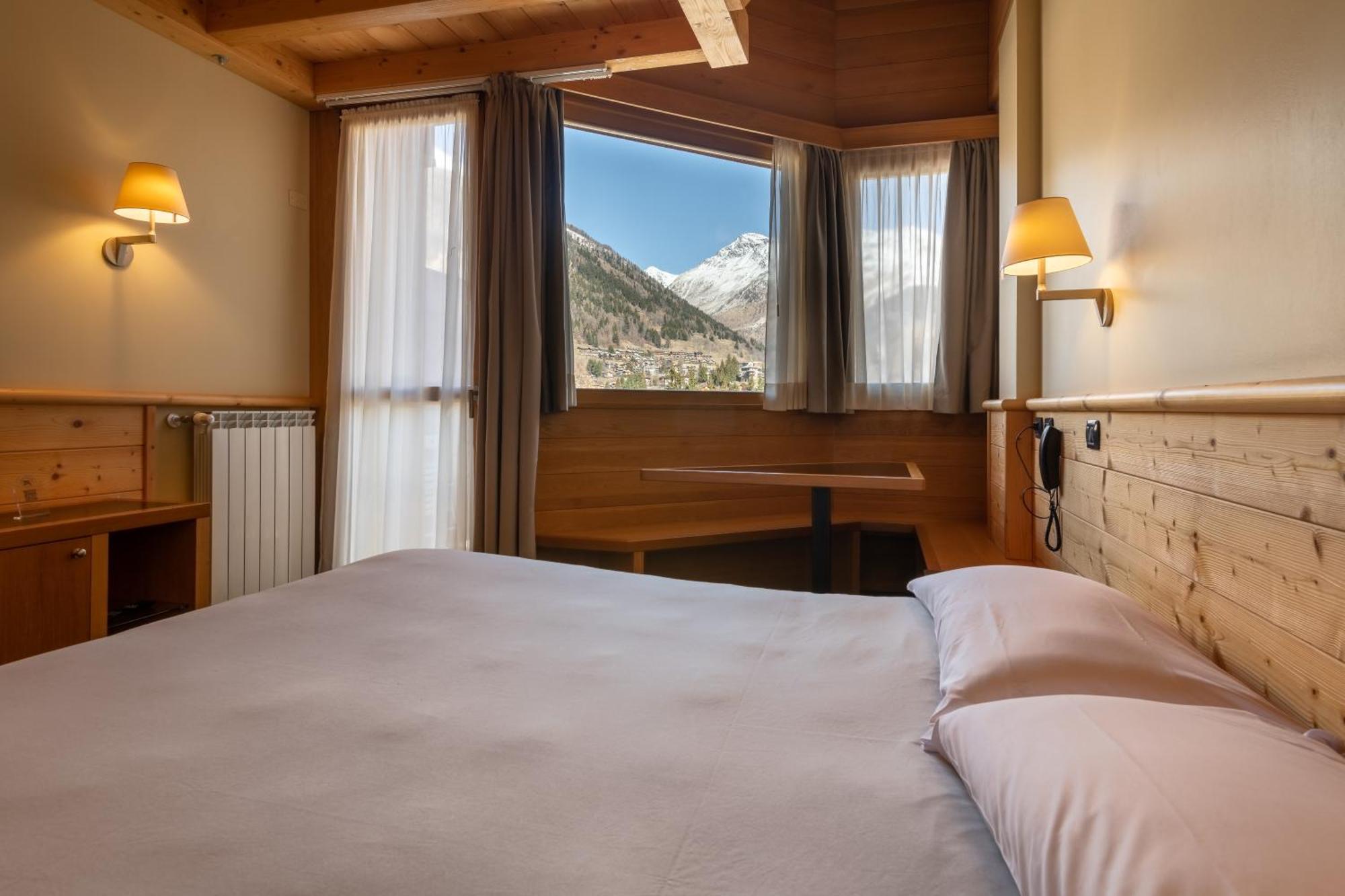 Hotel Garni Pegra Ponte Di Legno Eksteriør billede