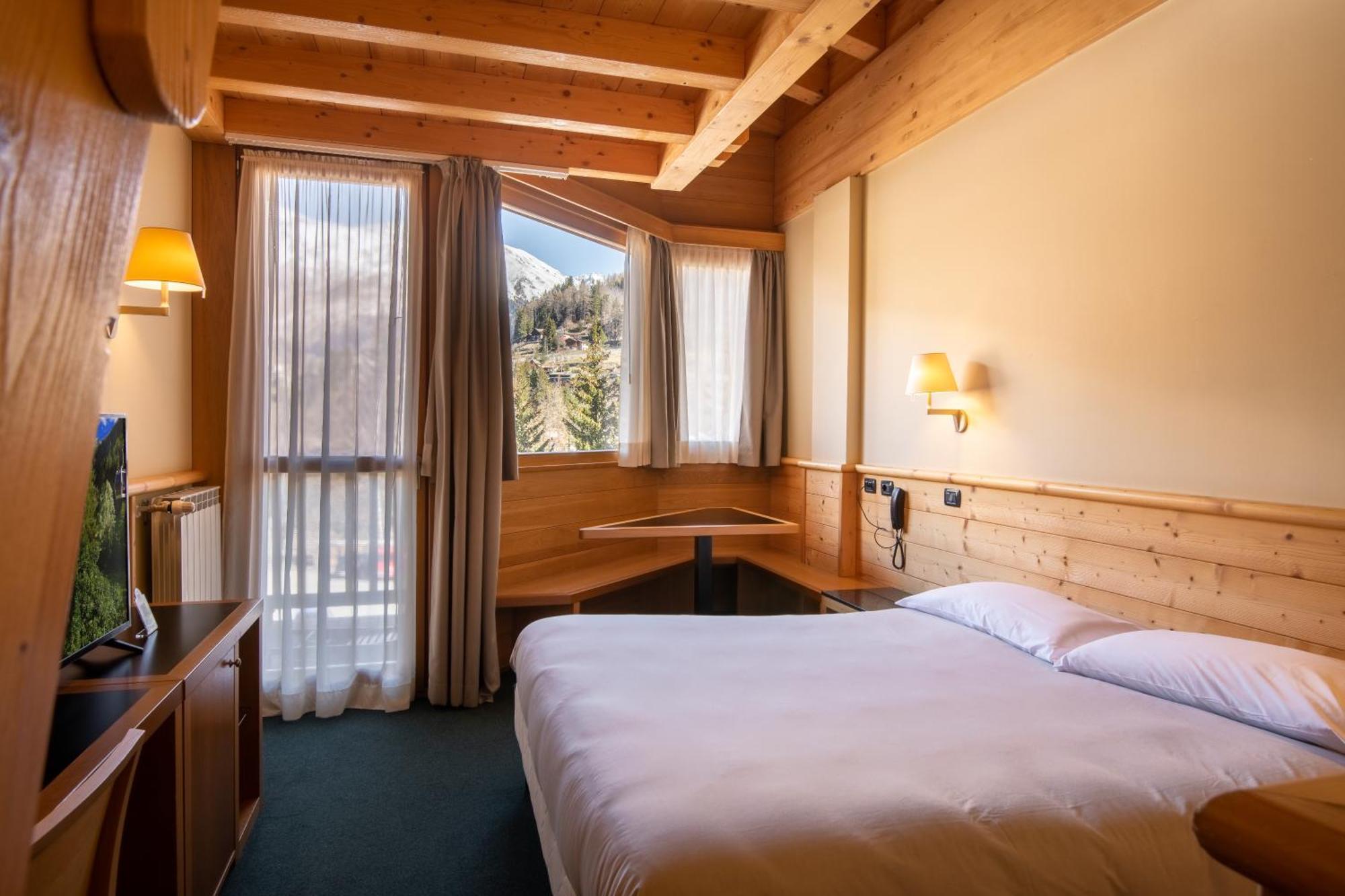 Hotel Garni Pegra Ponte Di Legno Eksteriør billede